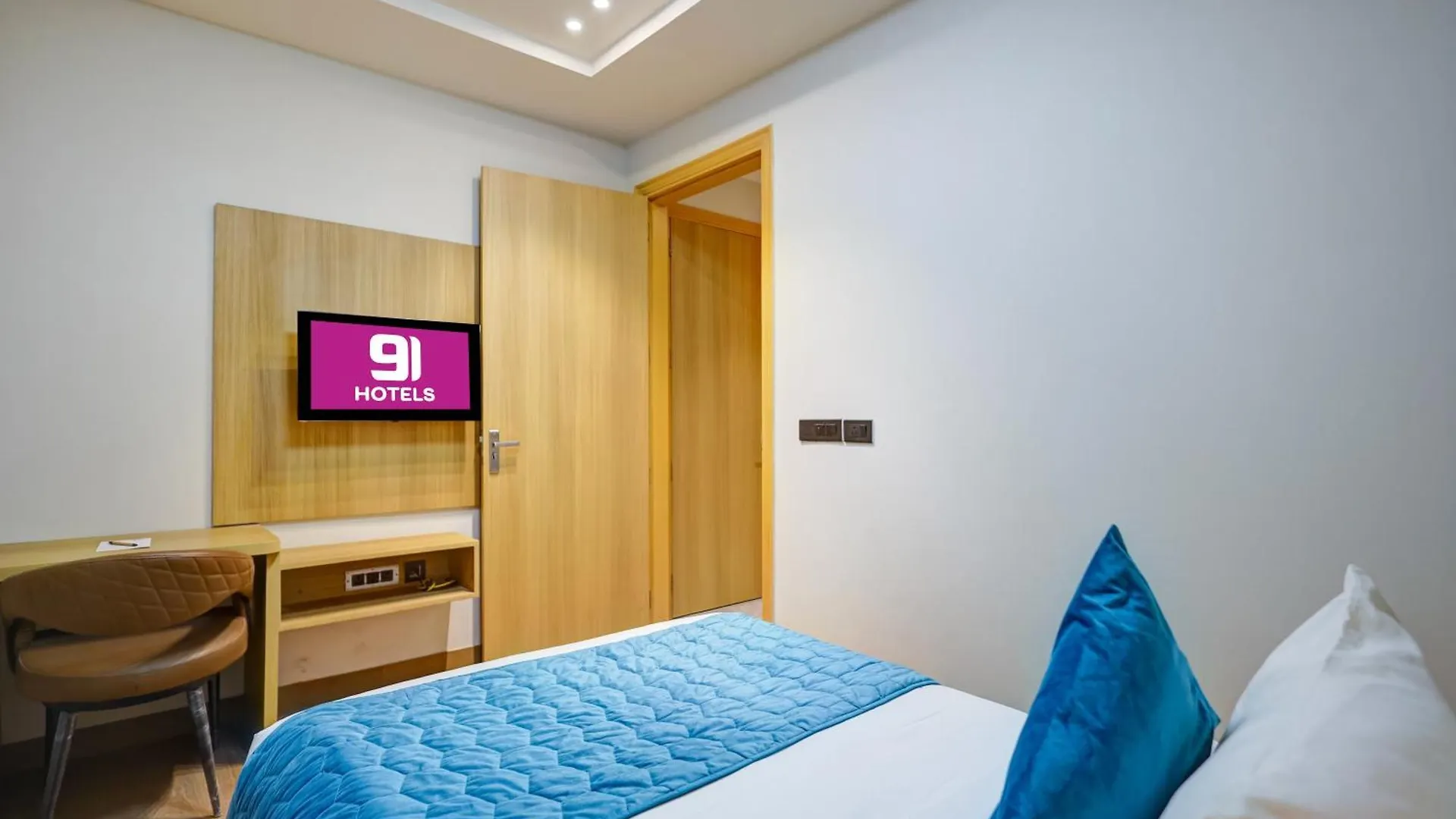 ****  Hotel 91 Huda Premier Gurgáon India